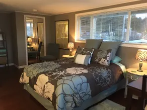Broadway Terrace at Madrona Beach - Image 4