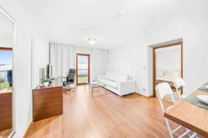 Spacious apartment (52m2) in perfect location - Image 3