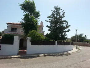 Family Villa with Pool | Near Sitges & Barcelona - Image 3