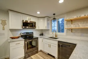 White Pine Villa-Hot tub, Kayaks, Ice Fishing - Image 4