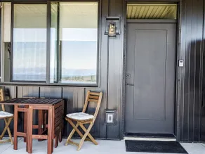 Ocean view middle suite | Modern & cozy - Image 5