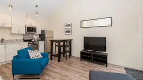 North Portland Studio Apartment - Image 2