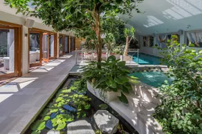 BOND ESTATE LUXURY ACCOMMODATION - Image 2