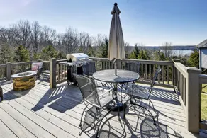 Luxury Retreat with Hot Tub - Image 5