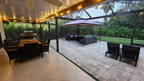 Updated 4 bed/3 bath Near Dwntn & Beach - Image 5