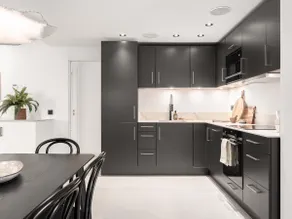Vogue styled flat in the heart of Nueva Andalucía - Image 3