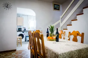 Rey Valencia Cullera Sueca Beach House - Image 5