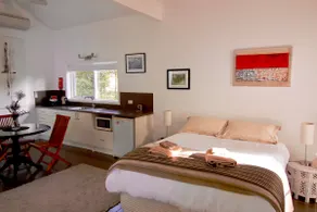 Tawarri Studio - river bushland retreat - Image 5