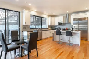 ULTRA LUXE Lafayette Modern House Brand NEW - Image 5