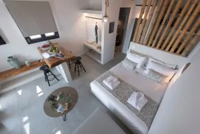 Aelia Suites - Image 4