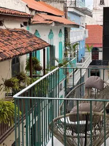 Corcho rooms #1 - queen rom with a balcony - Image 4