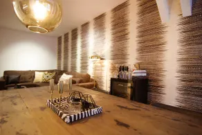 Luxury Leidseplein with Private Patio - Image 4