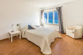 Miralago Apartments Villa Rosa Lake View - Image 3