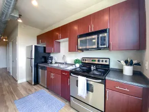 Getaway with in-suite laundry, walk Downtown! - Image 4