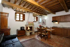 Taggiasca House in the Umbrian hills 5 km from Perugia - Image 3