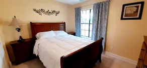 Cozy and centrally located home - Image 2