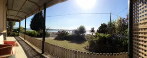 'Beachside' Unique Waterfront Pet-friendly - Image 3