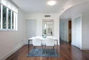 Miami Beautiful Surfside 2 Bed Apart Free Parking - Image 4
