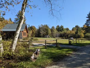 Cozy Cabin at Frog Pond Farm - Image 2