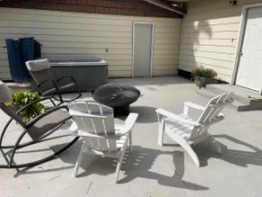 Comfortable and Quaint w/ a Hot Tub - Image 5