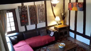 Les Hirondelles, charming house with garden - Image 3