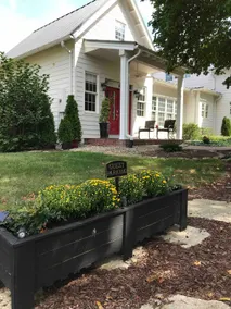 Comfortable Charm on the Bourbon Trail - Image 2