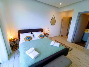 YourSecondHome:Studio with sun deck -walk to beach - Image 3