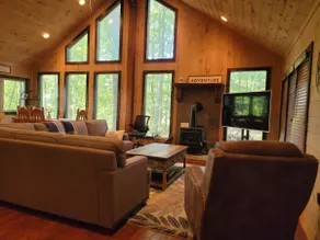 Cozy 3-bedroom Cabin in the Woods - No Cleaning Fee - Image 3