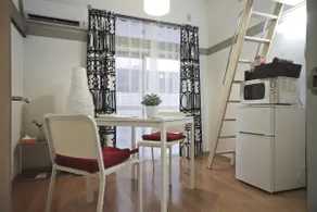 Hiroyuki's apartment with WiFi, bicycle rental, and 2 single beds. - Image 4