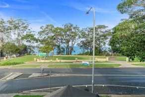 Secret at Huskisson - Image 2