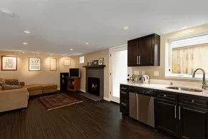 Private Modern 2BR flat, NE Seattle, great reviews - Image 5