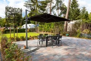 Detached holiday home in a wooded area - Image 3