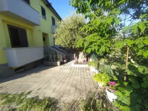 Casa degli Ulivi with private parking - Image 3