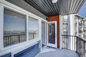 U/G parking, fast WIFI, SMART TV, in suite laundry - Image 5