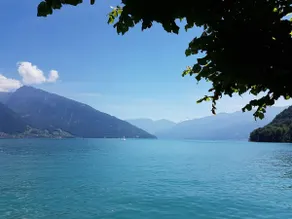 ★ Lakeside with Mountain View ★ Private Parking ★ - Image 3