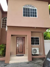 T’s Amor Townhouse - Image 3