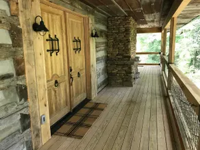 Beech Bend Road - Raceway Cabin - Image 4