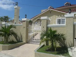 Western Jewels Guesthouse - Image 4