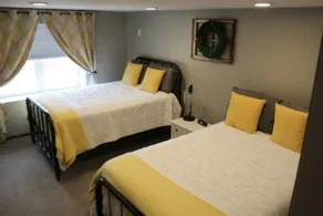 M & R's Nightly Rentals Upstairs Unit - Image 4