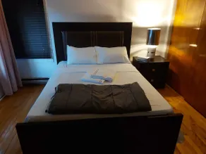 2 min from the metro - Spacious 3 bedroom house - Image 2