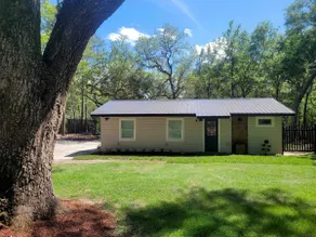 Cozy Lake House, Hot Tub & Close to FL Springs - Image 2