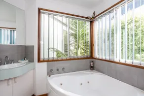 A River Bed Cottage - Image 5