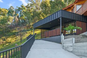 Eagles Nest Hideaway Exclusive 2 Bedroom Apartment - Image 3