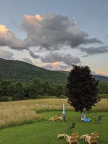Private Catskills retreat with panoramic views - Image 2