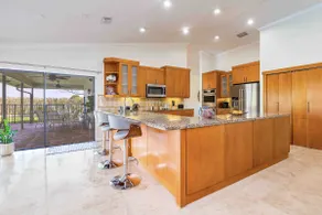 4/3.5 SF with Pool, Near Delray, Boca & Wellington - Image 4