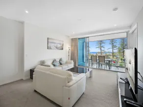 2 Bedroom Apartment Beach View - Image 5