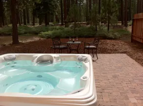 LUXURY, FAMILY FRIENDLY w/ HOT TUB & AC - Image 3