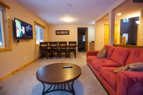 LUXURY, FAMILY FRIENDLY w/ HOT TUB & AC - Image 4