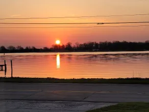 Graber's River Getaway! Awesome freighter views -great work from home location. - Image 1