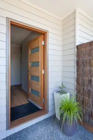 Double Spa Bath, 200m to Beach & Relaxing stay - Image 2